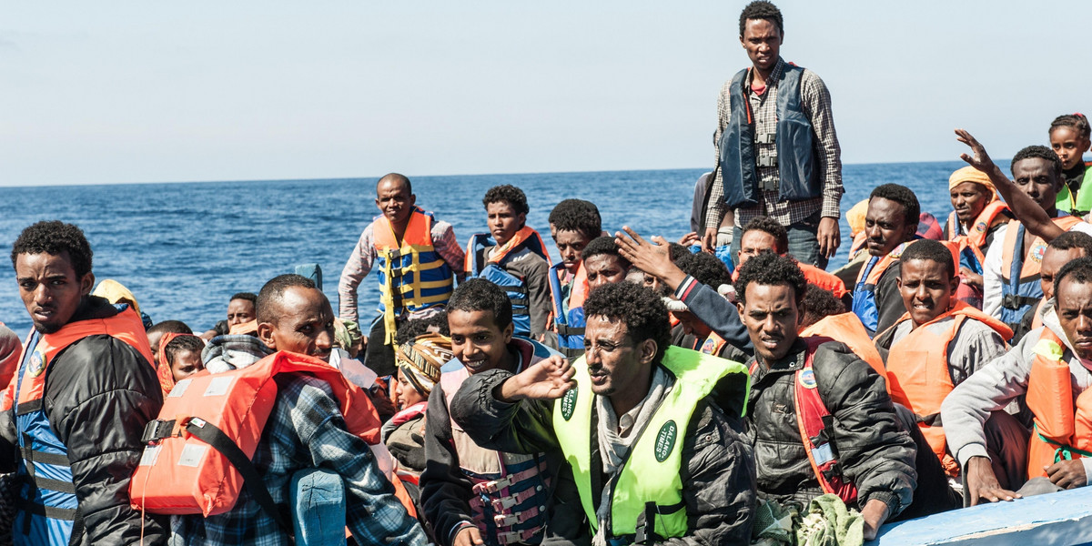 Włosi nie chcą statków z imigrantami
