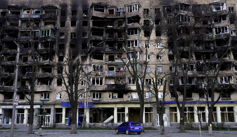 Zniszczony blok w Mariupolu, 2022 r.