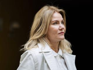 Była premier Danii Helle Thorning-Schmidt oskarża Giscarda d'Estainga o molestowanie seksualne