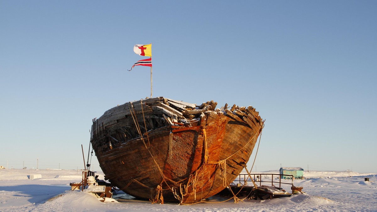 Shipwreck remains of the Maud near Cambridge Bay, named for Queen Maud of Norway, a ship built for R