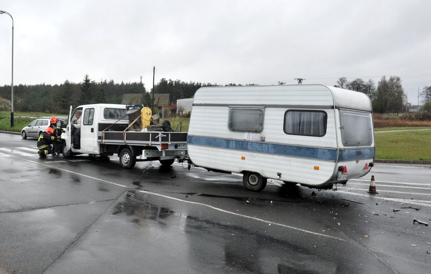 Wypadek na skrzyżowaniu Maratońskiej i Sanitariuszek