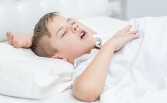 Zanim usuniecie migdałki. Jest prosty sposób na ograniczenie chrapania u dzieci