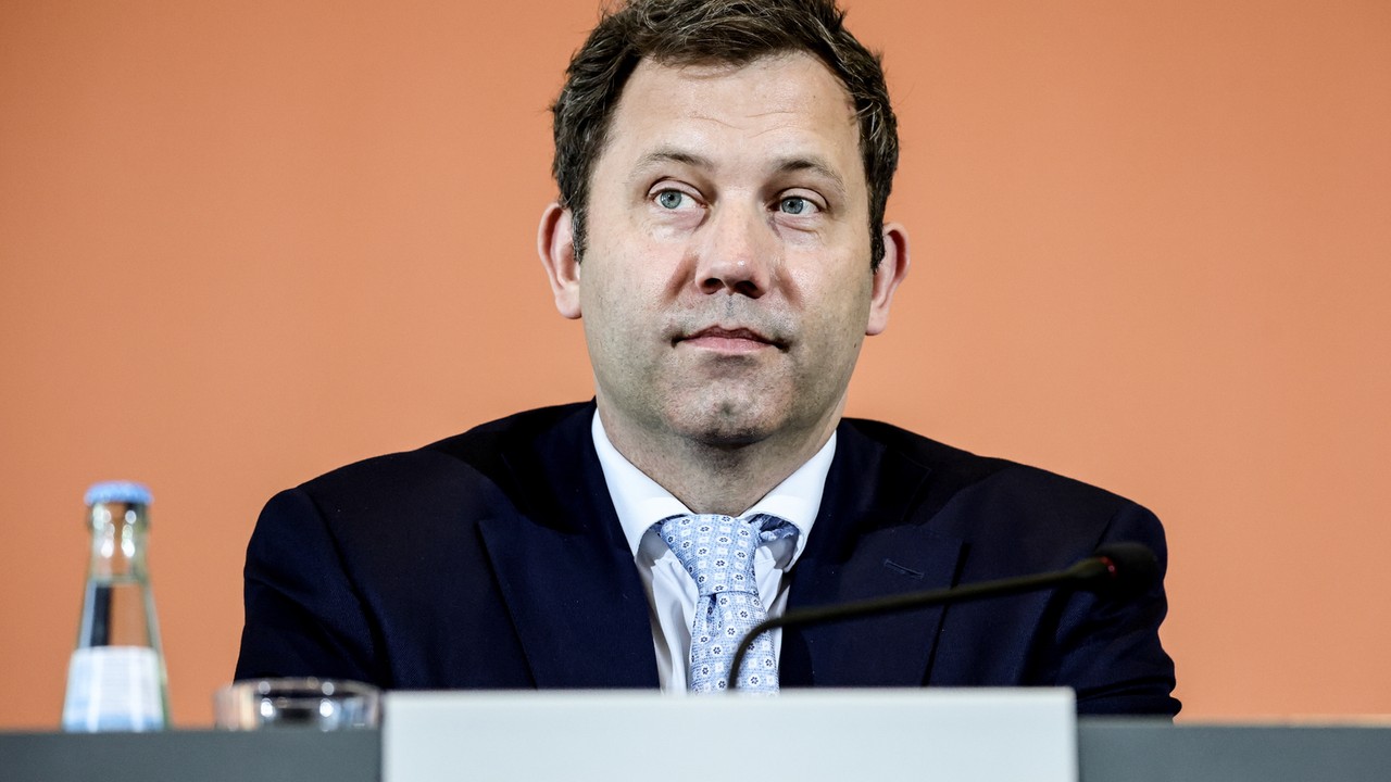 Z SPD wciąż nie udało się pozbyć prorosyjskich sympatii. To problem dla wicekanclerza Niemiec i całego rządu
