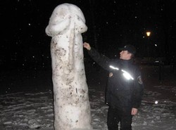 Zobacz atak śnieżnych penisów