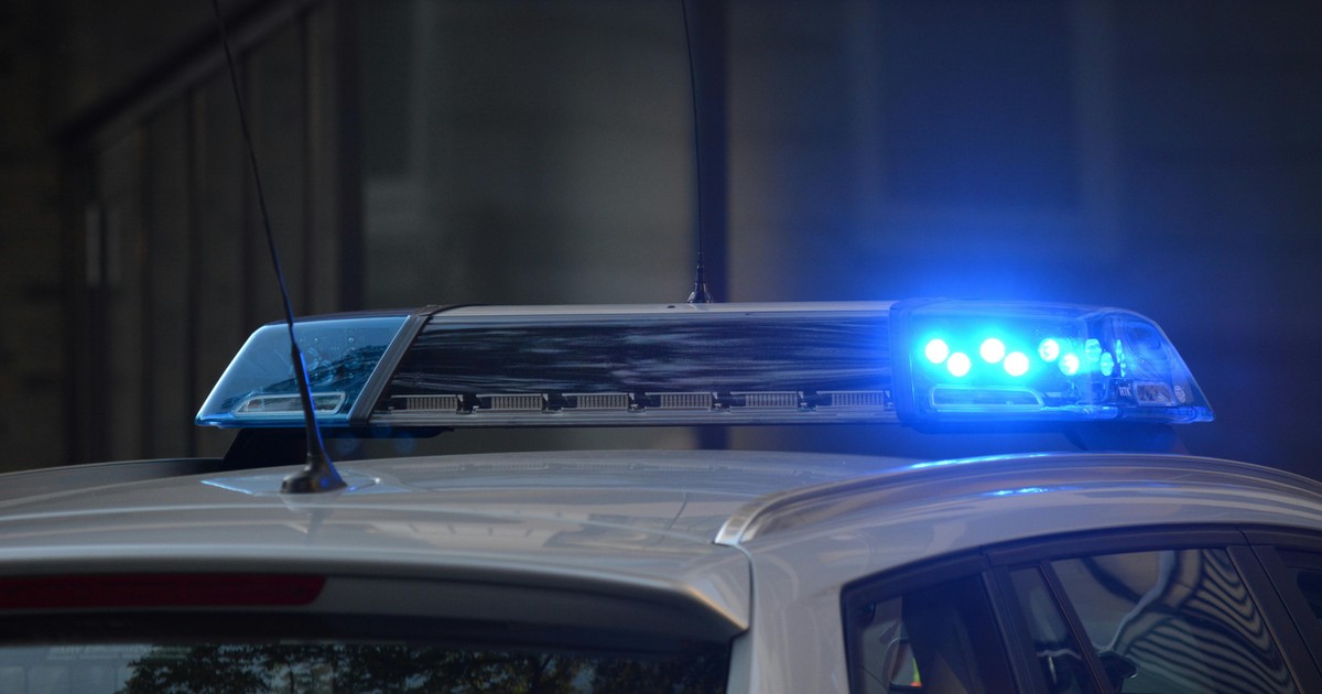 Hajtóvadászat Győrben: a folyóba ugrott a rendőrök elől a körözött férfi