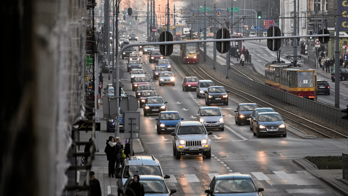 W zeszłym roku w Polsce skradziono 15 tys. 593 samochody, o 637 mniej niż rok wcześniej – informuje "Rzeczpospolita" na podstawie danych Komendy Głównej Policji.