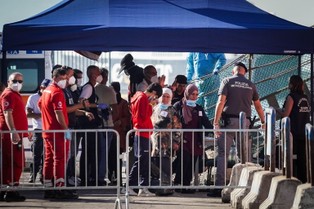 MSW: Dwukrotny wzrost liczby migrantów przybyłych do Włoch