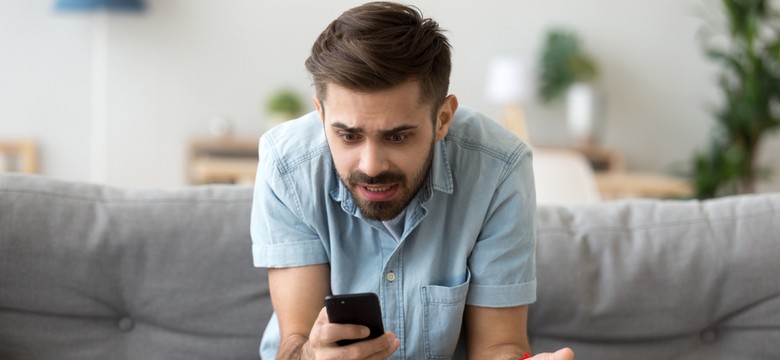 Czym jest smartfonowa szyja? I jak ukoić ból?
