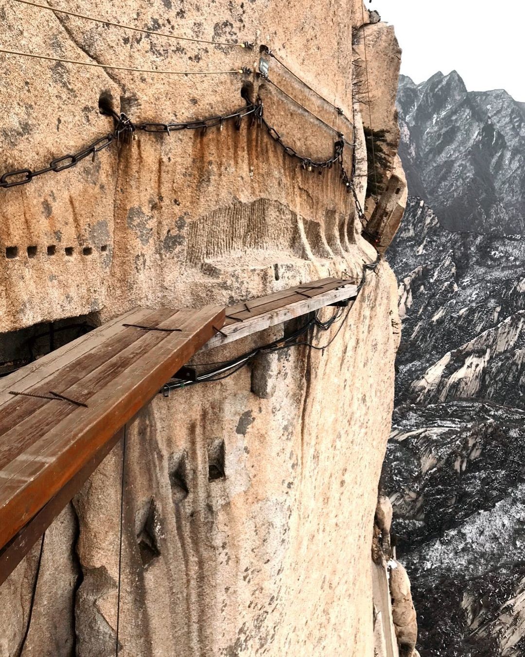 Huashan Plank Walk