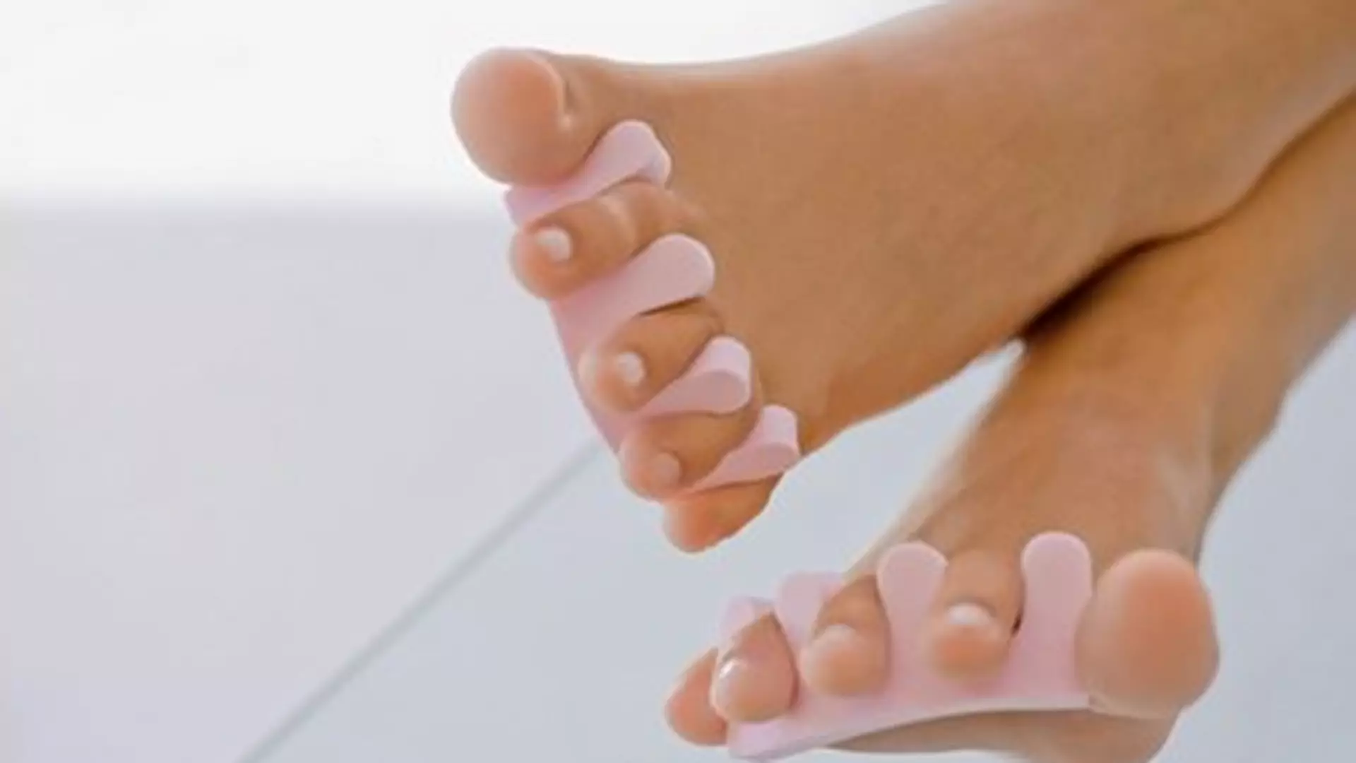 Pedicure krok po kroku: sekret pięknych stóp