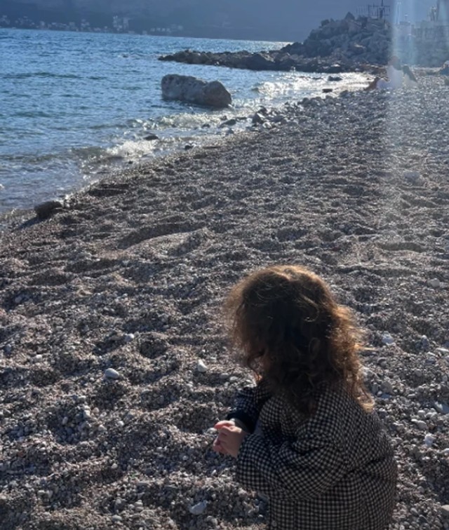 Anđelka objavila fotografije supruga i ćerke Čarne