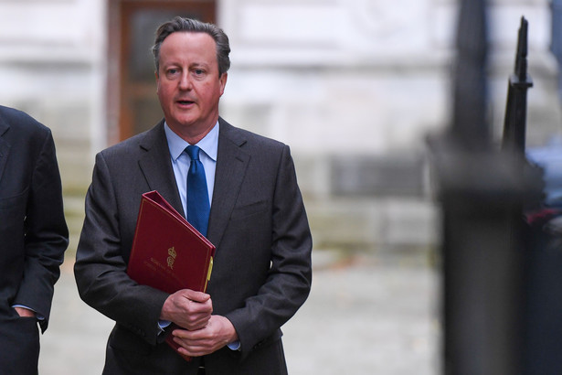 David Cameron zaapelował do Izraela o deeskalację konfliktu z Iranem