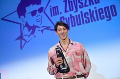 Eryk Kulm jr. o paleniu blantów z mamą: Zawsze na święta jaraliśmy