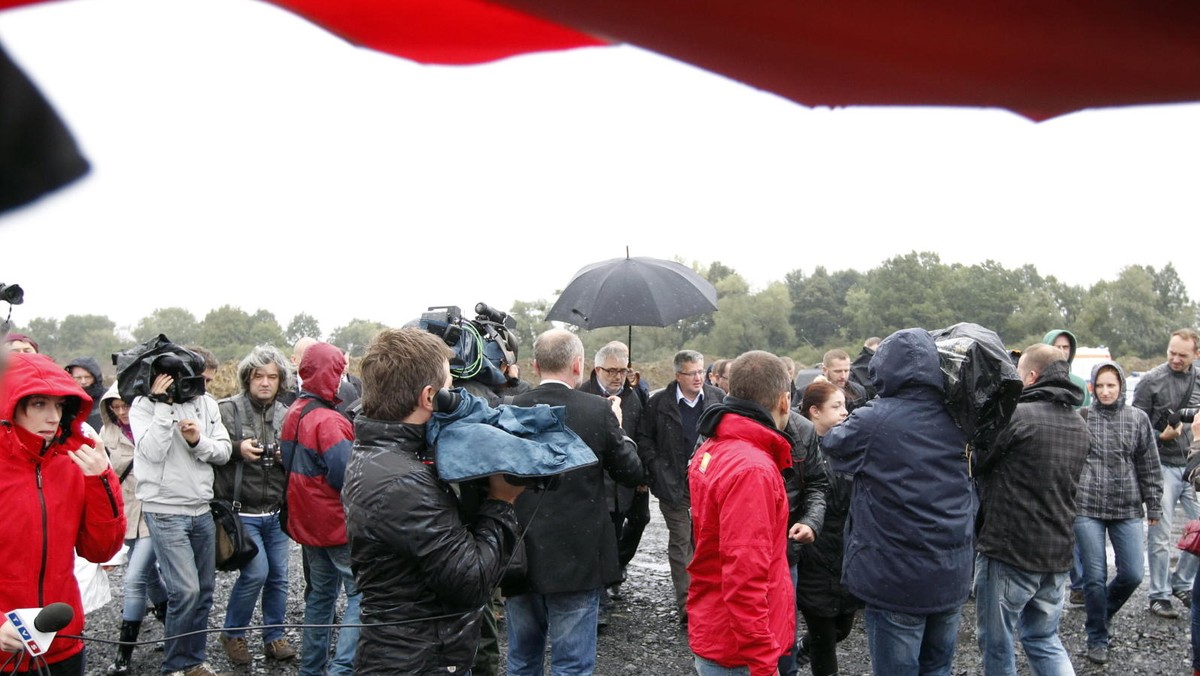 Budowa zbiornika Racibórz to m.in. jeden z dobrych efektów specustawy powodziowej z 2010 r. - powiedział we wtorek w Raciborzu prezydent Bronisław Komorowski.