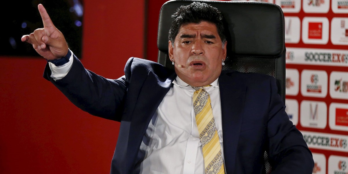 Byli gwiazdorzy futbolu Diego Maradona i Romario krytykują działaczy FIFA