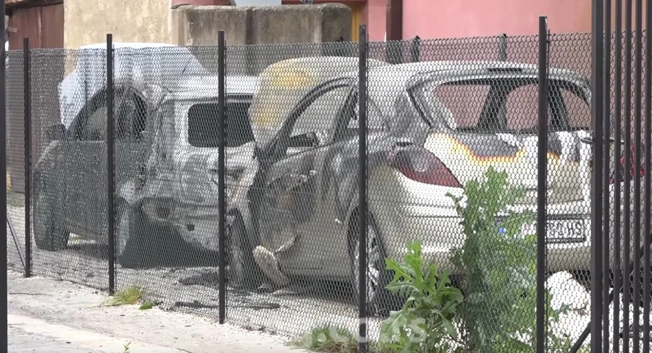 Slučajevi paljenja zbog loše instalacija na konektorima za far