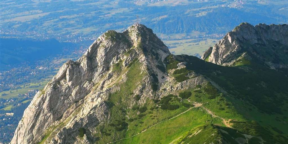 Trzech turystów porażonych piorunem na Giewoncie