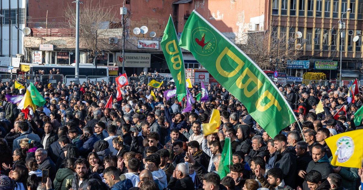 To koniec 40-letniej wojny? Rebelianci ogłaszają zawieszenie broni