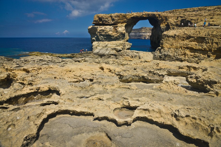 Gozo to druga co do wielkości wyspa archipelagu maltańskiego, jej powierzchnia wynosi 67 kilometrów kwadratowych. Według legendy to właśnie na wyspie Gozo nimfa Kalipso uwięziła na kilka lat Odyseusza.