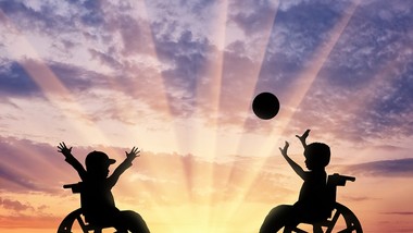 świadczenie pielęgnacyjne na dwoje dzieci? niektórzy rodzice mają kosz