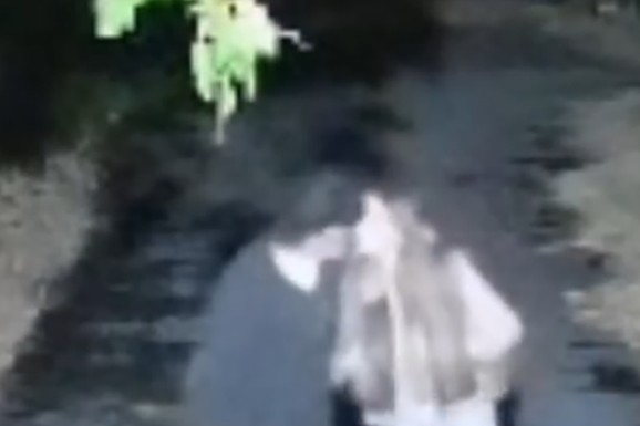 (VIDEO) SOFIJA JANIĆIJEVIĆ SE LJUBI U USTA SA DANETOM (70) Isplivao snimak kako razmenjuju  nežnosti nasred ulice!