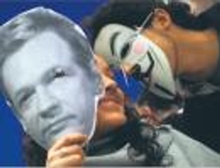 Fani WikiLeaks chcą zablokować strony Amazona, Facebooka i Twittera