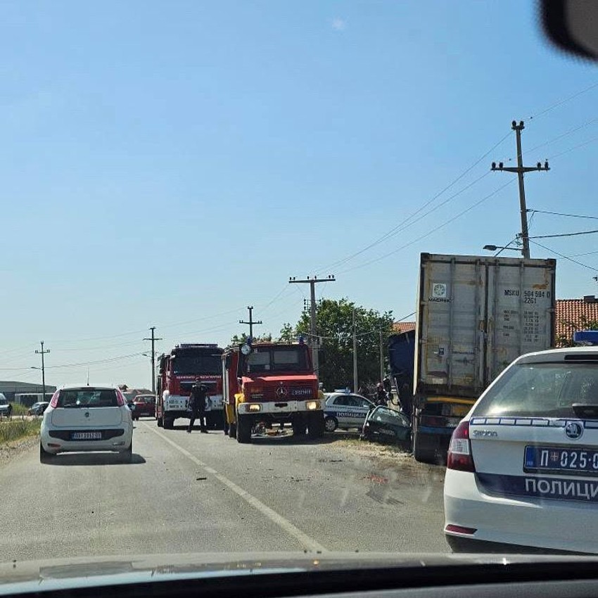 Saobraćajna nesreća na putu Ugrinovci - Batajnica