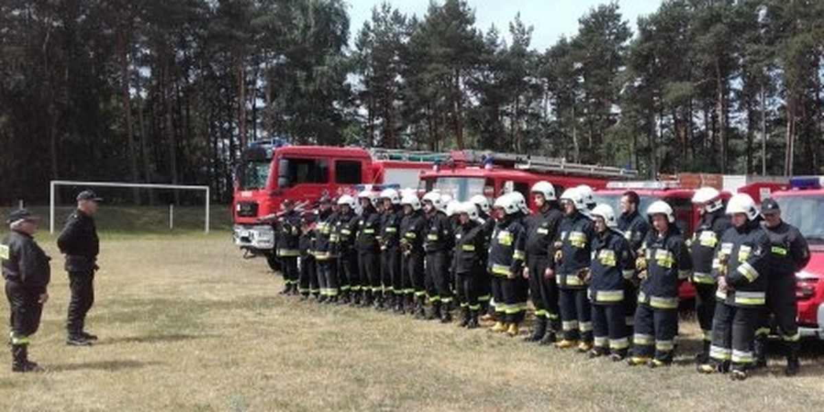 Strażacy ćwiczyli gaszenie lasu