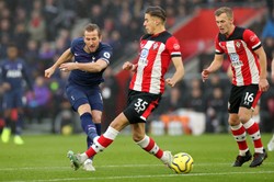 Klub Jana Bednarka jako pierwszy w Premier League obniżył zarobki piłkarzy