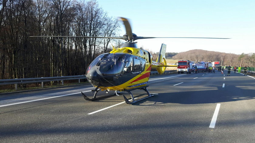 Najczęściej helikopter pomaga w wypadkach samochodowych