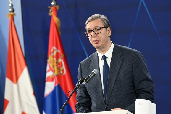 Vučić čestitao Dan vojske Srbije: Vojska snažan i pouzdan stub sigurnosti i mira