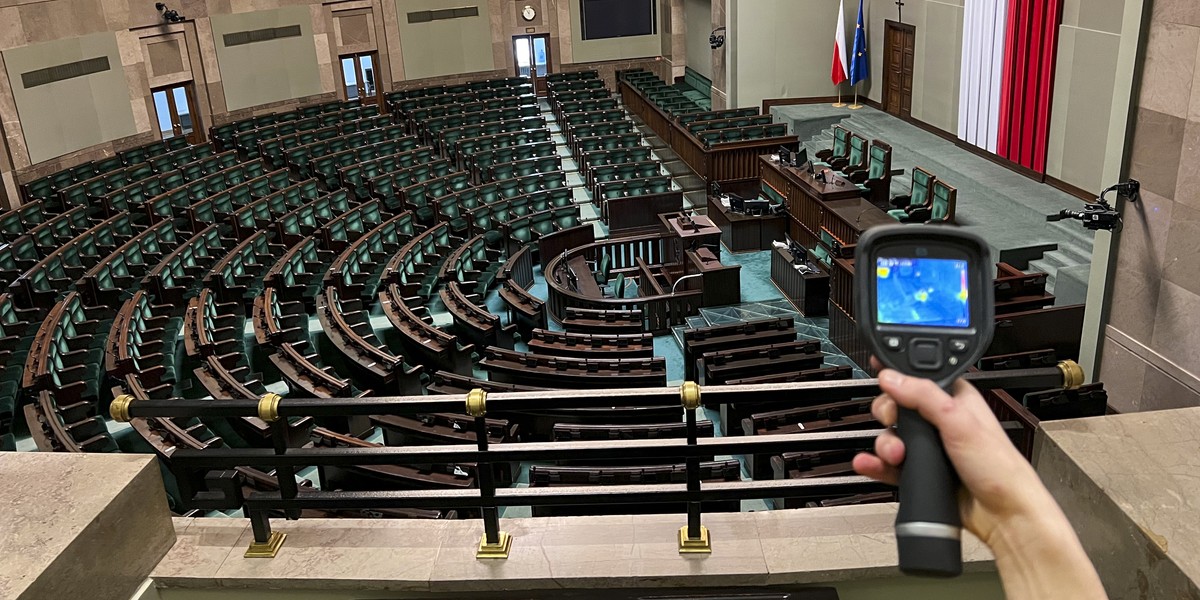 Zmierzyliśmy temperaturę na sali plenarnej i w innych miejscach parlamentu.