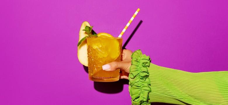 Ten naturalny koktajl działa cuda. Pomaga usunąć tłuszcz z brzucha i dodaje energii