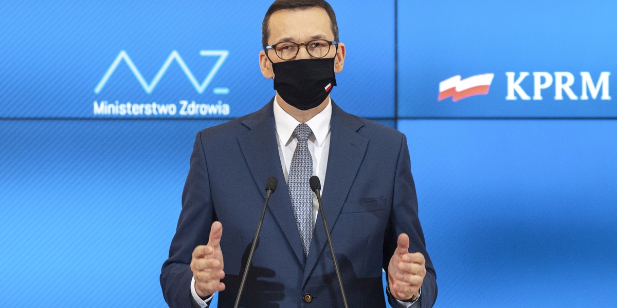 Premier ma nadzieję na dalsze znoszenie obostrzeń.