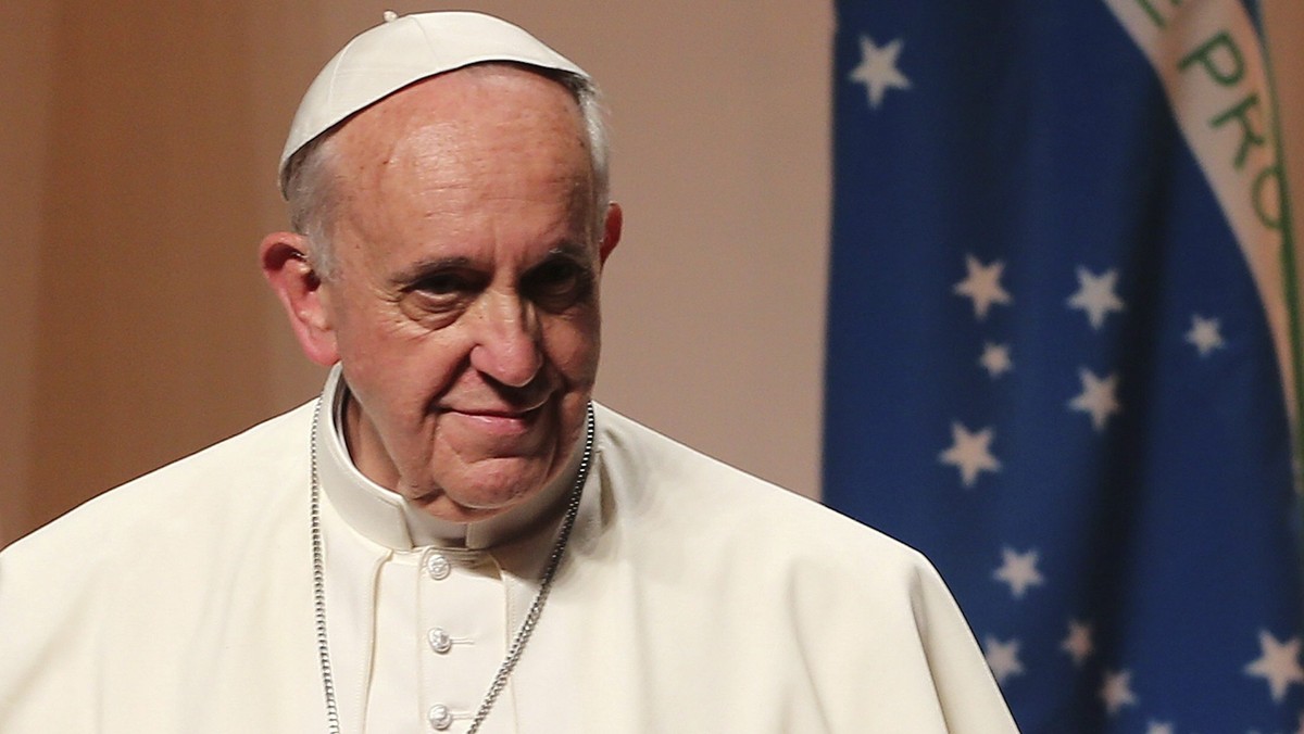 Samolot z papieżem Franciszkiem odleciał w niedzielę z Rio de Janeiro w Brazylii, gdzie zakończyły się 28. Światowe Dni Młodzieży, do Rzymu. Przed odlotem papież powiedział, że wraca z "sercem wypełnionym radosnymi wspomnieniami".