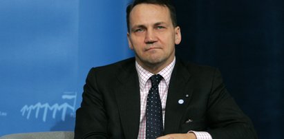 Minister Sikorski po artykule Faktu: Jestem słoikiem!