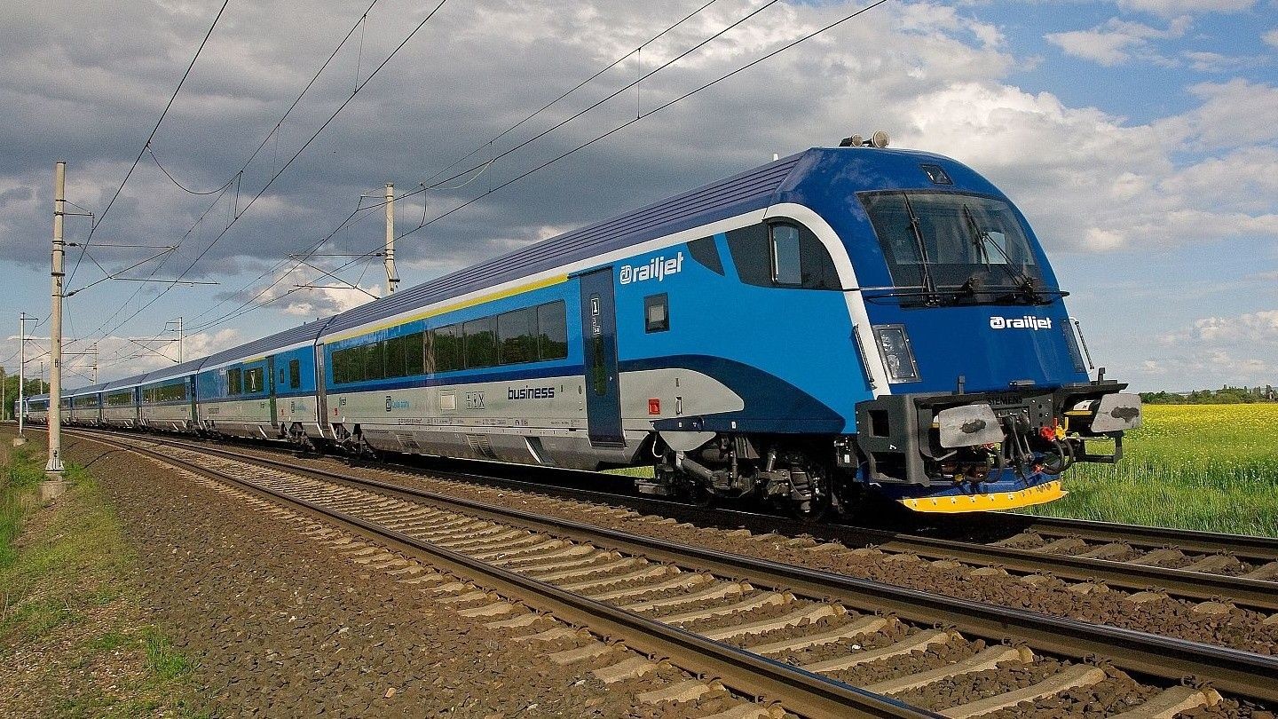 Koniec problémov so signálom vo vlaku? Dvaja českí dopravcovia urobili veľké úpravy vozňov