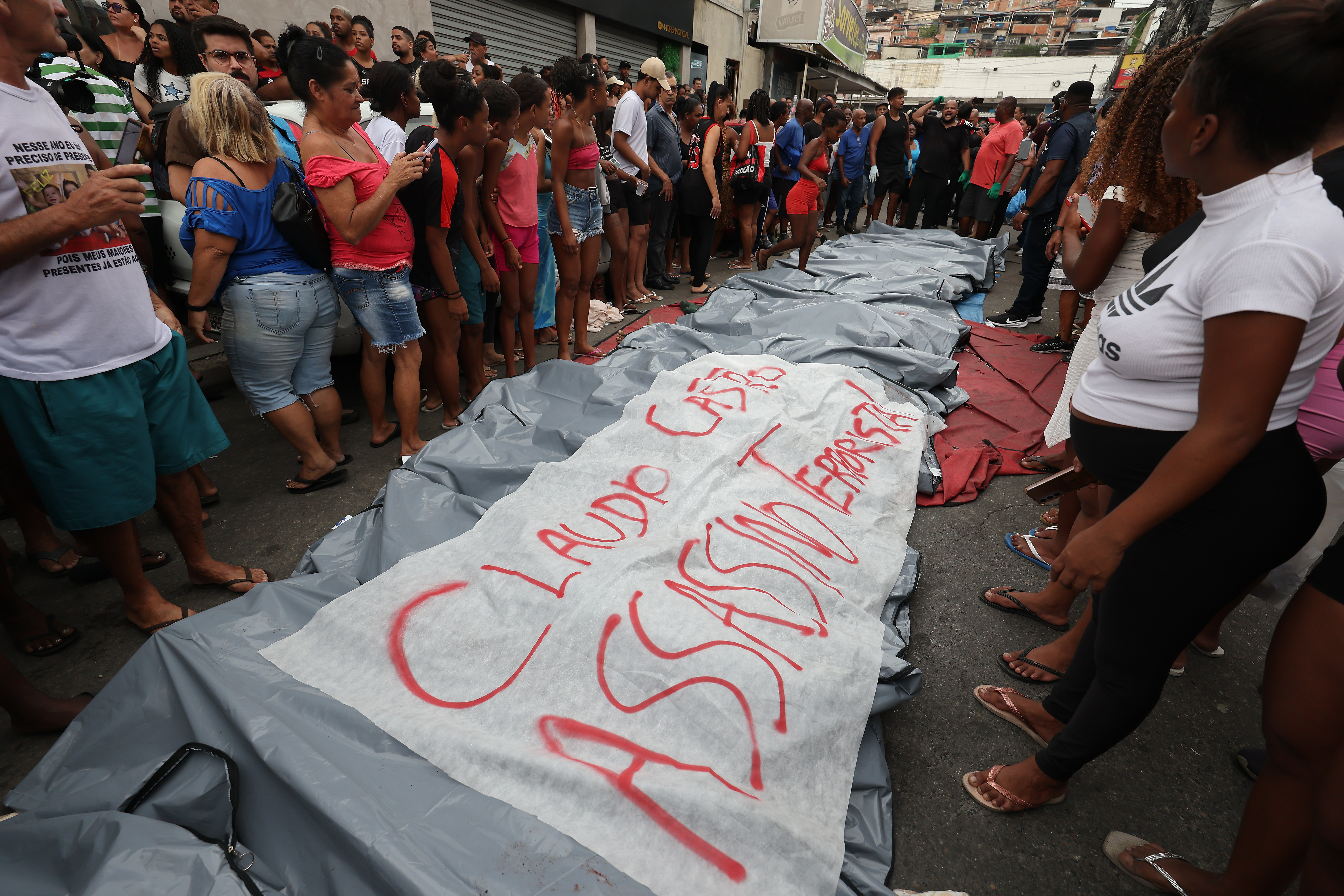 Opération policière à Rio fait 132 morts - Bilan record