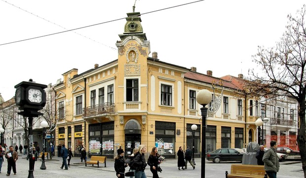 473_regkragu-kragujevackim-odborima-stranaka-priznaju-da-ideologija-nije-glavni-razlog-uclanjivanja