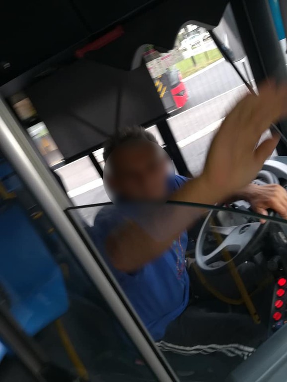 Vozač nije želeo da pomogne da se spusti rampa