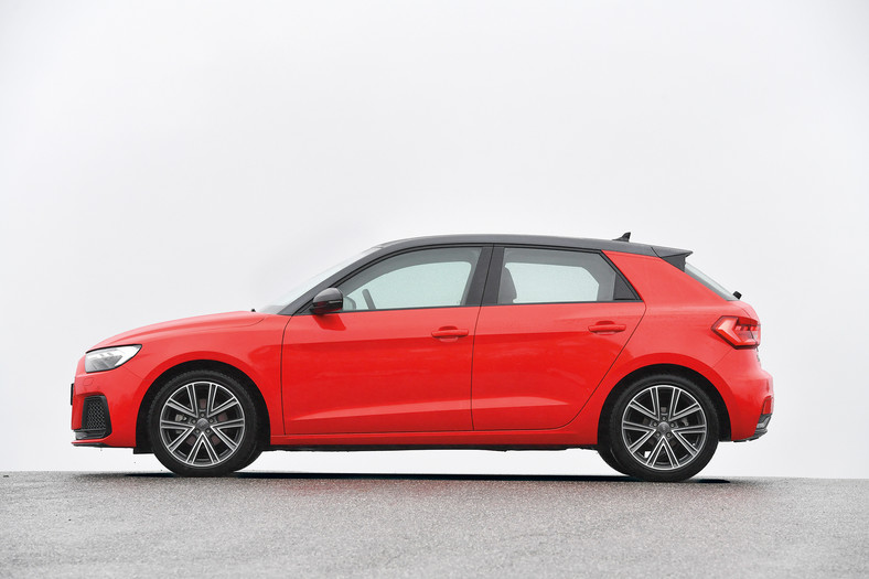 Porównanie: Audi A1 Sportback kontra Volkswagen Polo