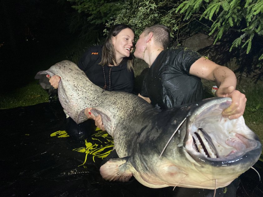 Jarosławki. Kacper Stępień złowił suma mierzącego 2,5 metra