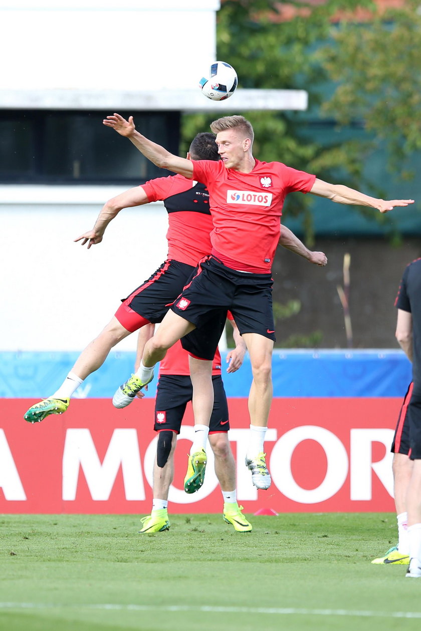 Reprezentacja Polski trenuje przez startem Euro 2016 ZDJĘCIA