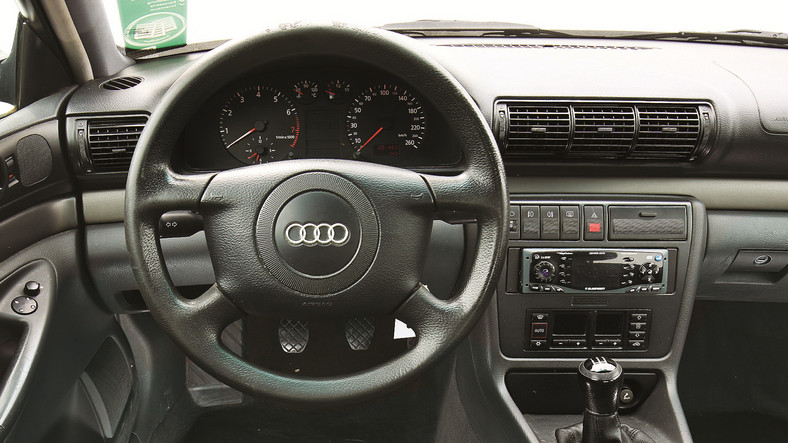 Audi A4 I (1994-2001)