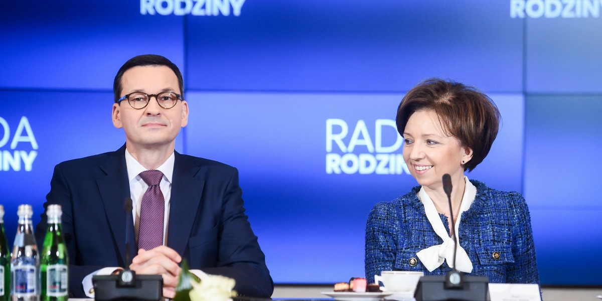 Premier Mateusz Morawiecki i minister rodziny Marlena Maląg