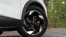 sprzedają 186 samochodów na minutę. mały crossover hitem w polsce