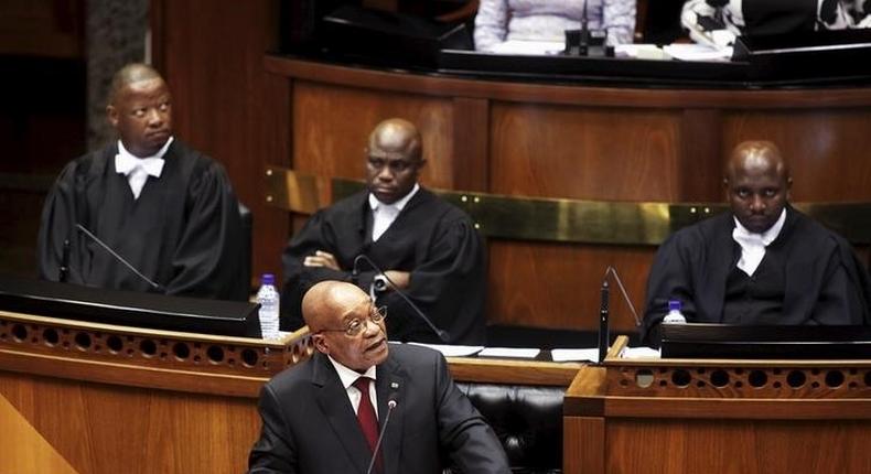 South Africa's President Jacob Zuma delivers his State of the Nation address at the opening session of Parliament in Cape Town, February 11, 2016. REUTERS/Schalk van Zuydam/Pool