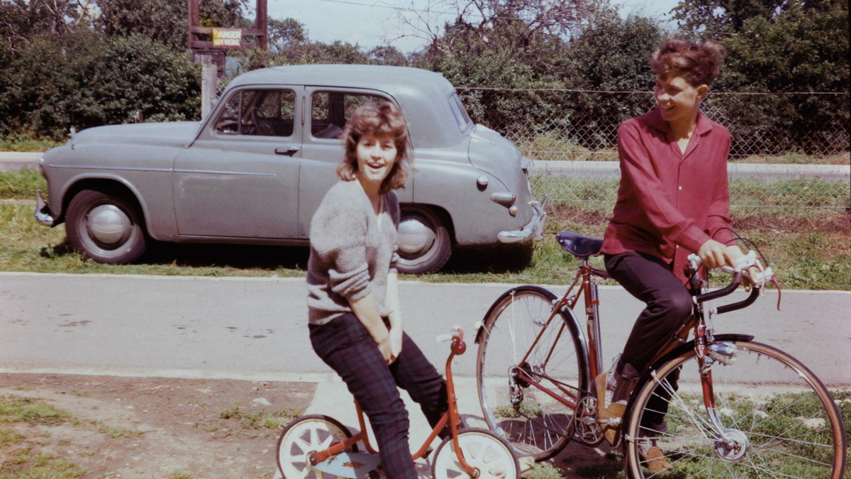 Psiholozi otkrili zašto su ljudi rođeni 60-ih drugačija od drugih