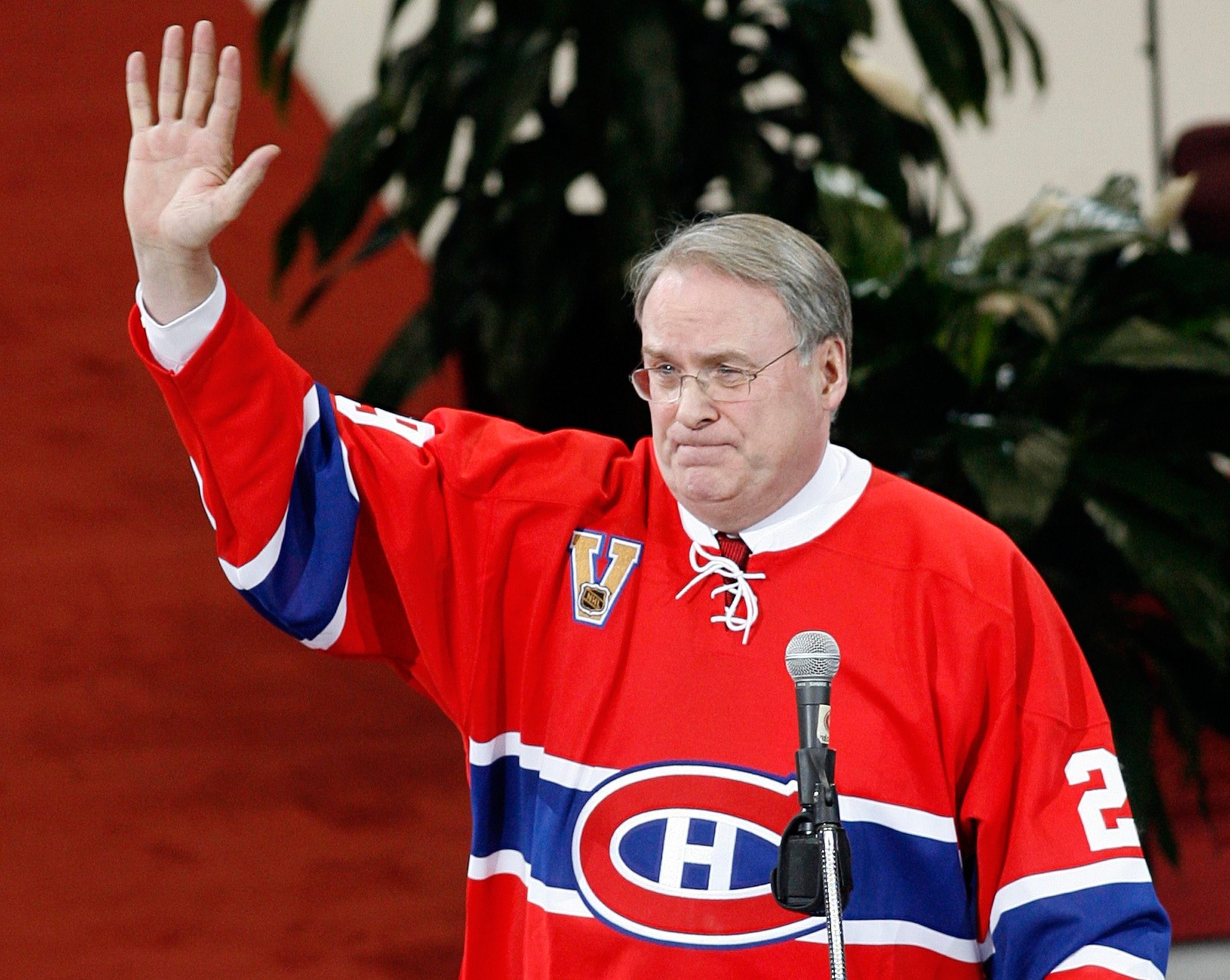 Vo veku 78 rokov zomrel bývalý kanadský brankár Ken Dryden. 