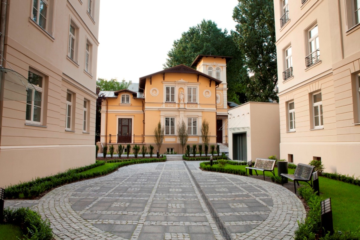NBP: spadła wartość kredytów konsumpcyjnych, wzrosła - na nieruchomości
